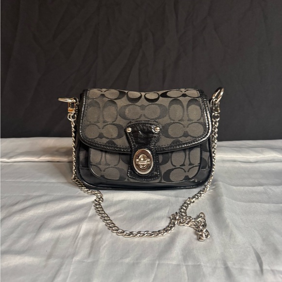 Vintage Coach Black and Gray Crossbody Bag - Picture 2 of 7